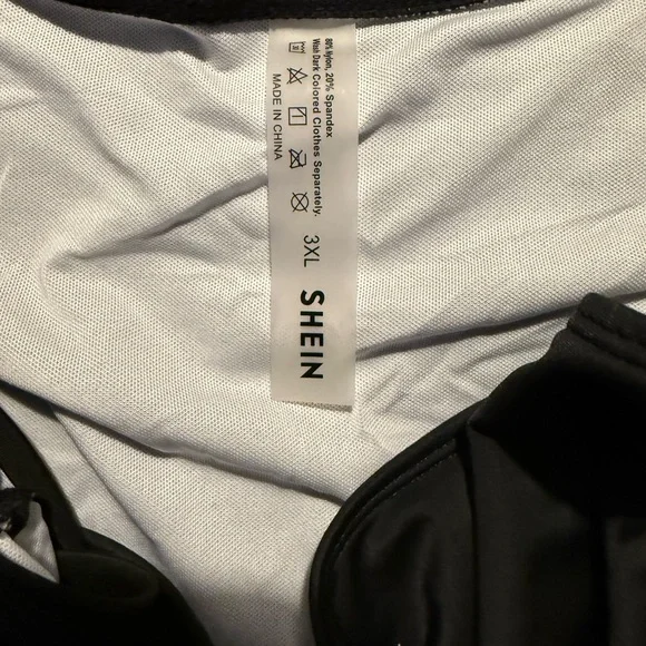 Bundle of 4 Plus Size Bathing Suits - Picture 5 of 8